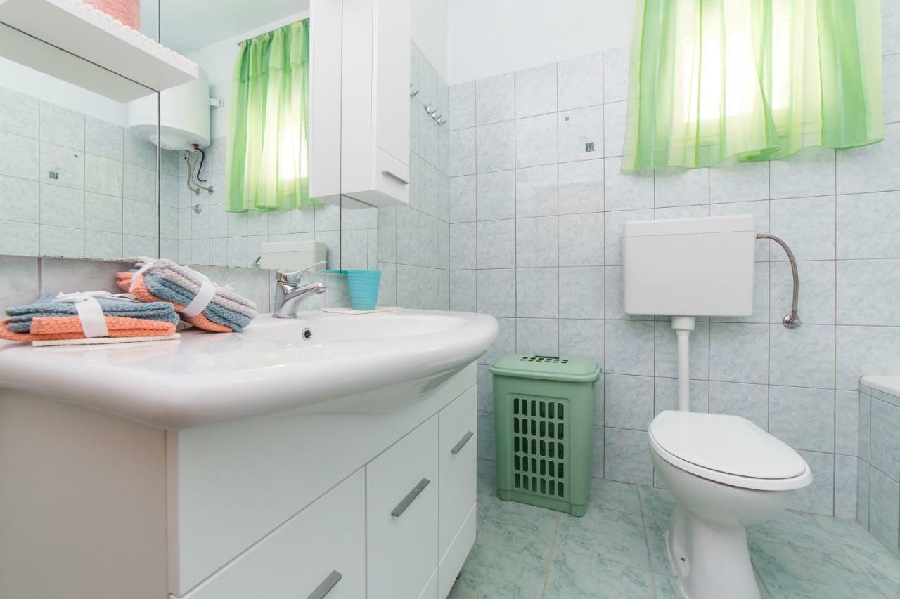 Guest House Pelja Plano Екстер'єр фото