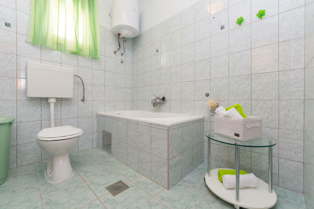 Guest House Pelja Plano Екстер'єр фото