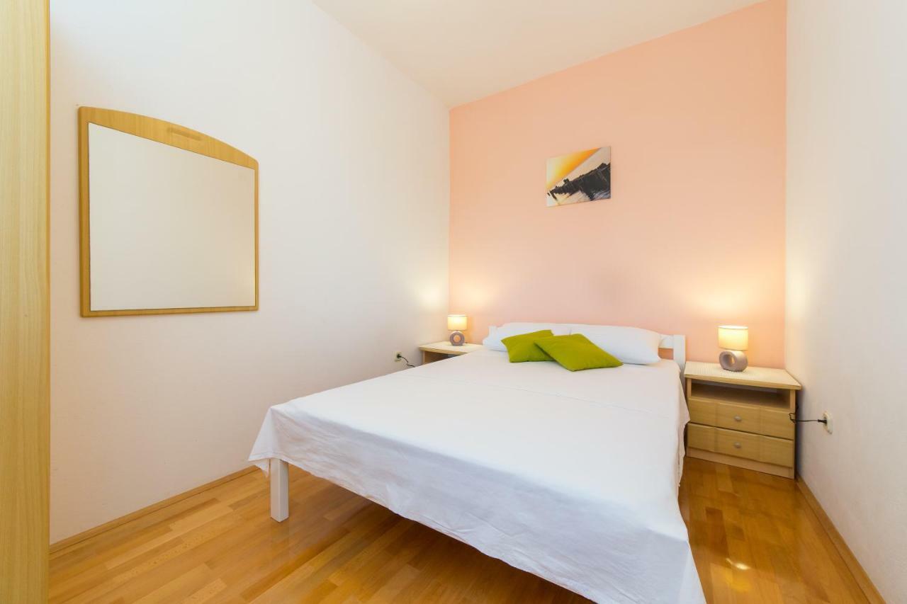 Guest House Pelja Plano Екстер'єр фото